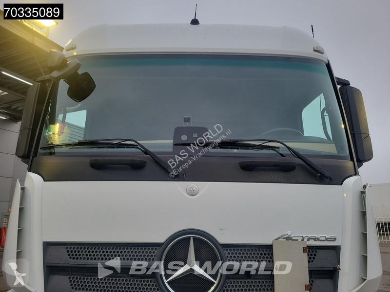 Camion Mercedes 2642 6X2 Machine transporter...