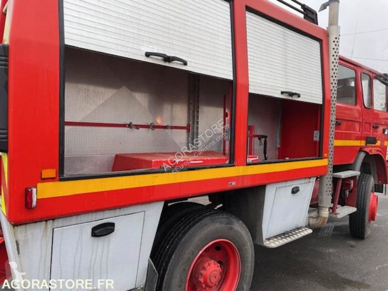 Camion Renault M180