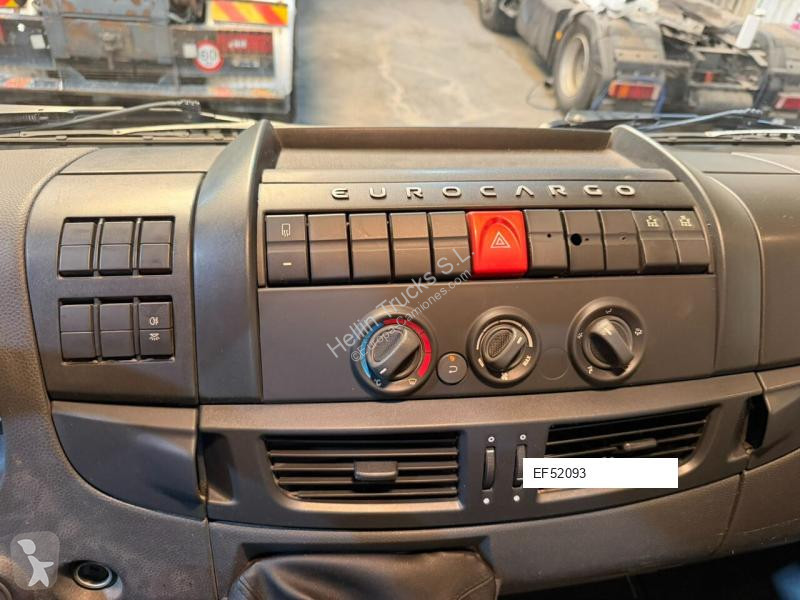 Vrachtwagen Iveco PK18002EH