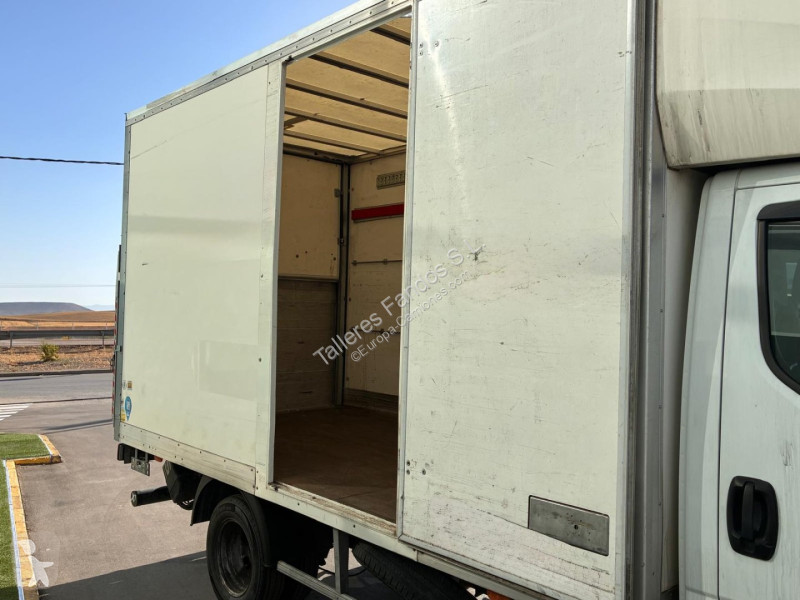 Vrachtwagen Iveco  35C16 3.0 20m3