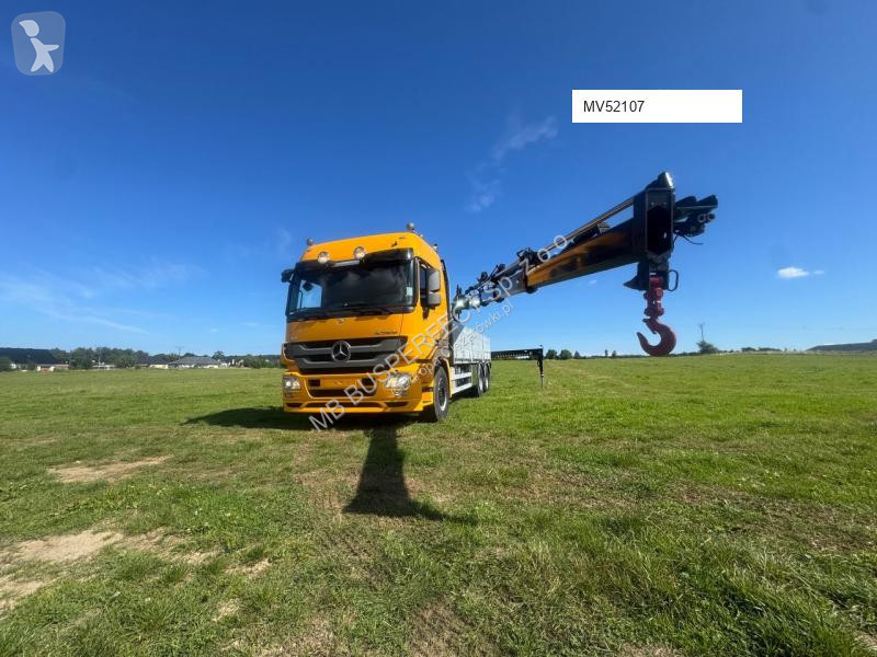 Vrachtwagen Mercedes 166XS