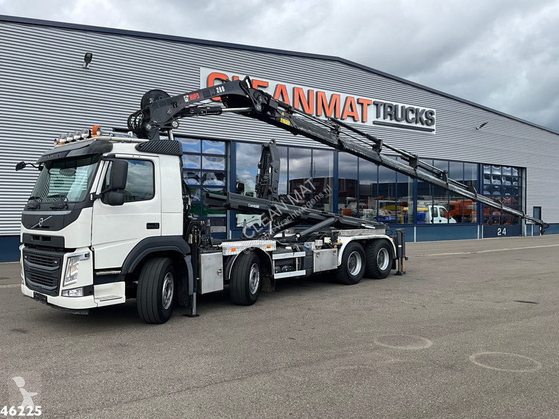 Camión Volvo 8x4 Hiab 28 Tonmeter laadkraan met...