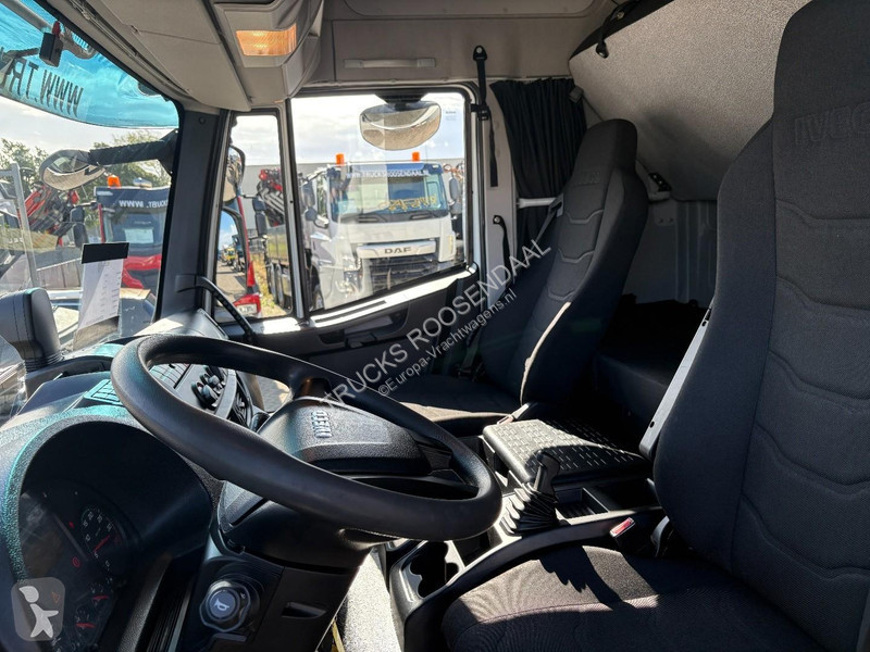 Camión Iveco 160E25 + LOADLIFT + SLIDING ROOF +...