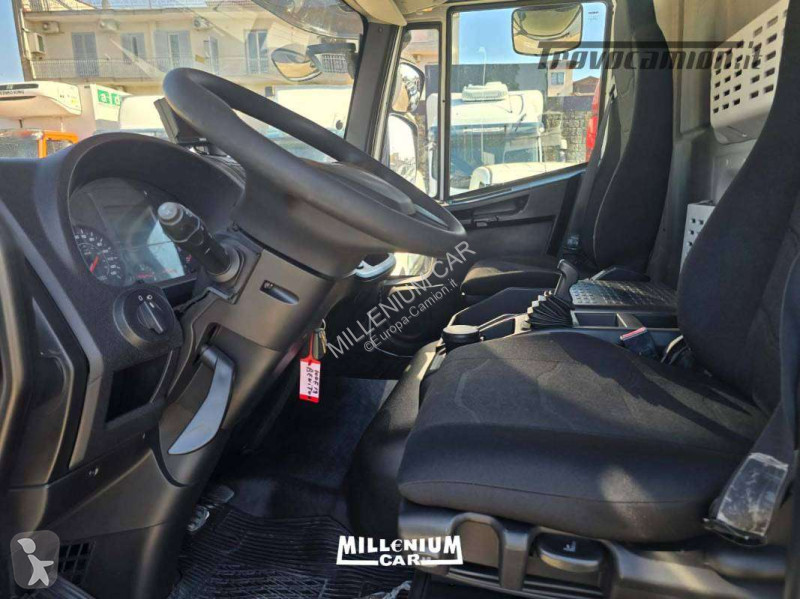 Camión Iveco 100-19 (2017)CELLA 5,50 SPONDA FRC