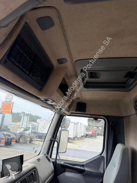 Camion Renault 270 DCI