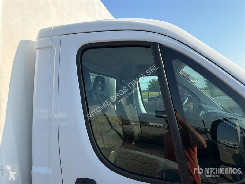 Camión Opel 2.2 103 KW PR PL L4 Curtain Side Truck