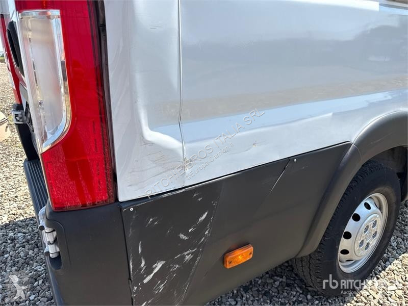 Camión Opel 2.2 103 KW KA L4H2 Van Truck