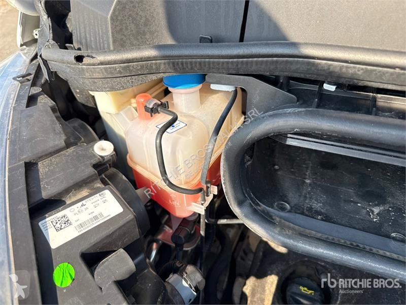 Camión Opel 2.2 103 KW DOKA PR L3