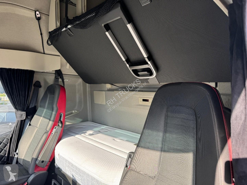 Camión Volvo 460 6X2 EURO 6 CHASSIS CABINE