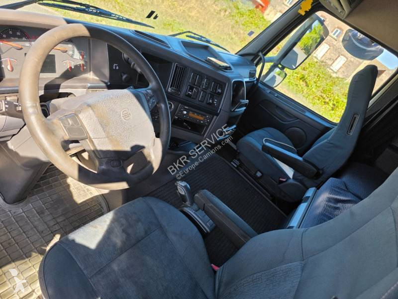 Camión Volvo 420