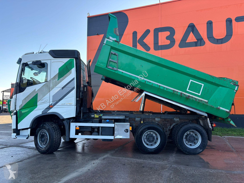 Camión Volvo 540 6x4 RETARDER / BOX L=4643 mm