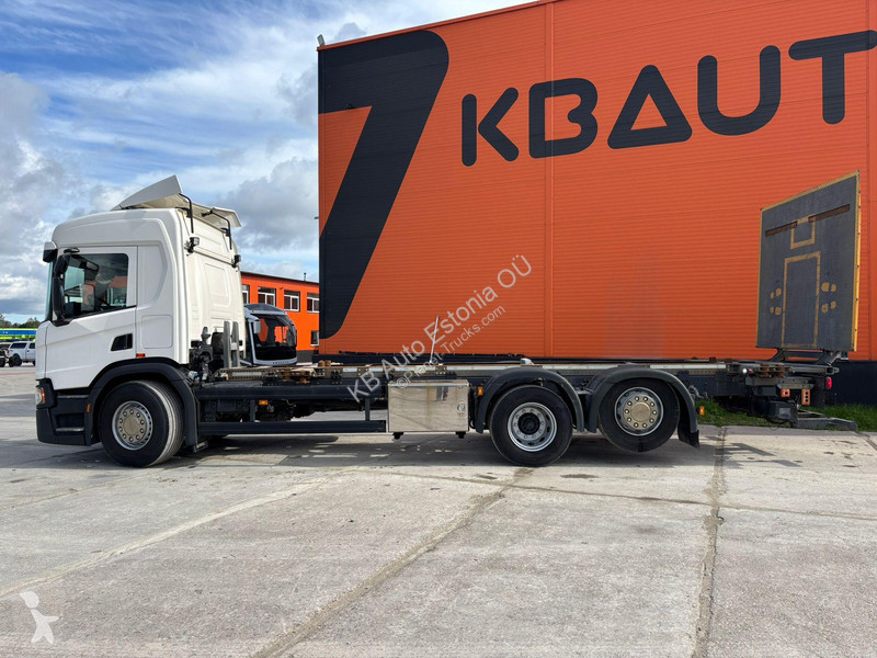 Camión Scania P 500 6x2*4 9 TON FRONT AXE /...