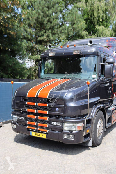 Camión Scania T124 A4X2 NA 470