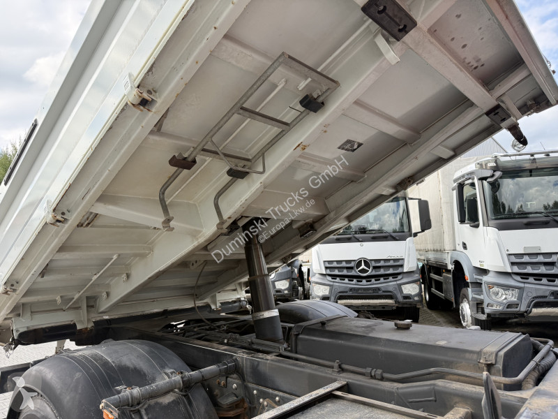 Camión Iveco EuroCargo 180-320 Kipper mit Kran...