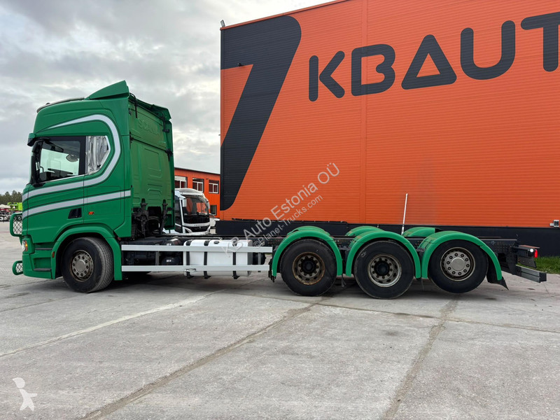 Camión Scania R 650 8x4*4 RETARDER / CHASSIS...