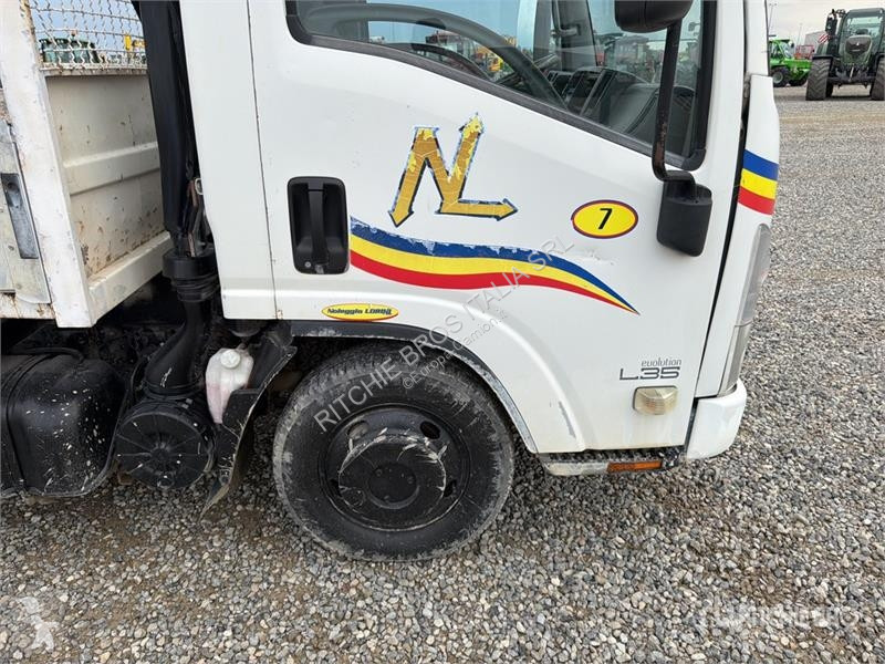 Kamion Isuzu S/A Dump Truck