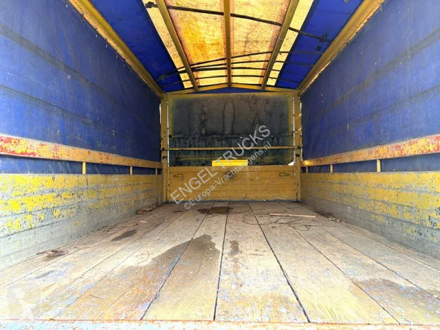 Kamion Mercedes LP 813 D WITH TENT BOX (MANUAL...