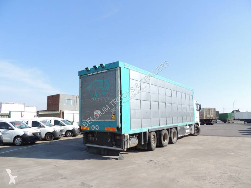 Camión Volvo 420