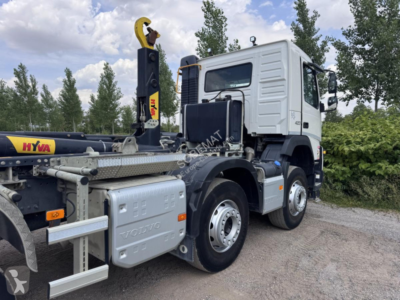 Volvo 420 truck
