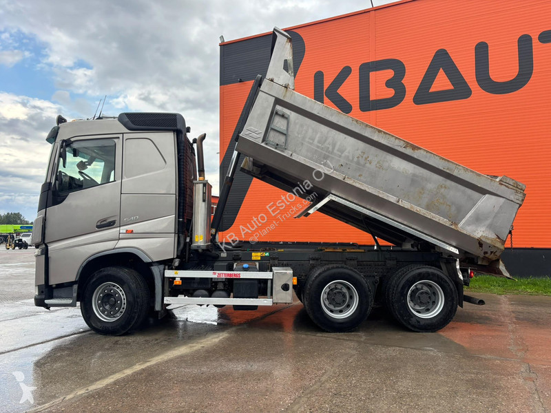 Volvo 540 6x4 RETARDER / BOX L=4449 mm truck
