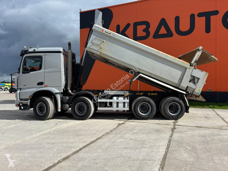 Mercedes 3258 8x4 RETARDER / BOX L=5542 mm truck