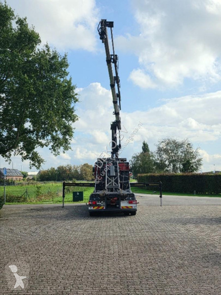 Kamion DAF 530 FAD HIAB 302 30tm...