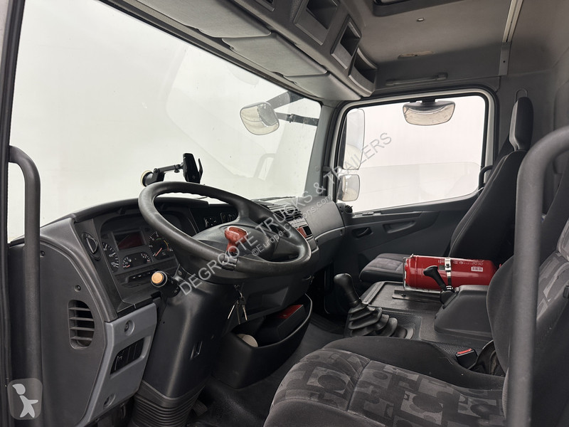 Camión Mercedes 1218