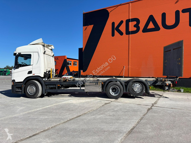 Camión Scania P 500 6x2*4 9 TON FRONT AXE /...
