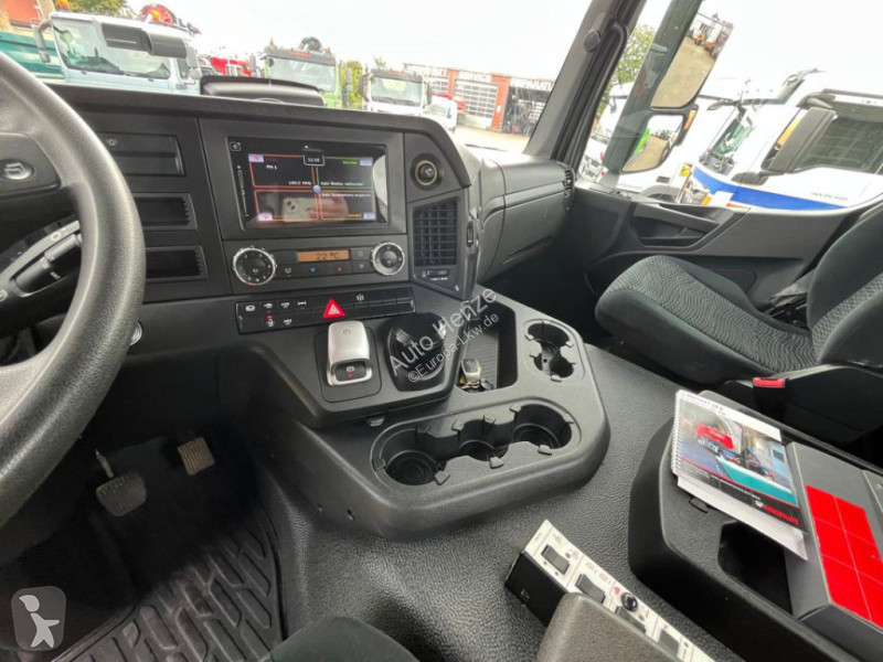 Camión Mercedes Arocs 1835 K Abrollkipper