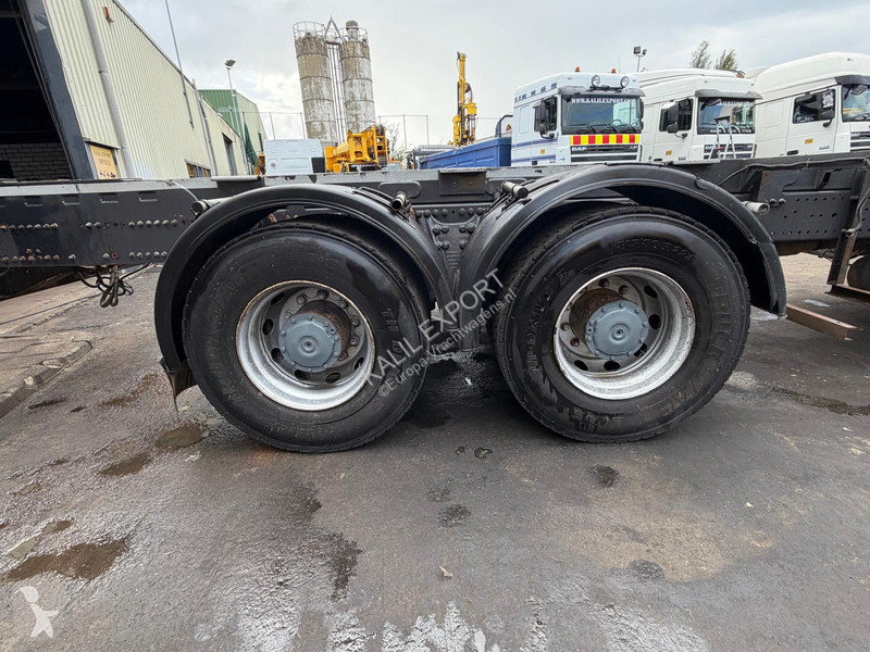 Camión Mercedes 3348 Long Chassis Cabine - MP3...