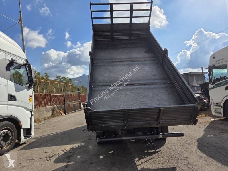 Camión Iveco 80 E 22