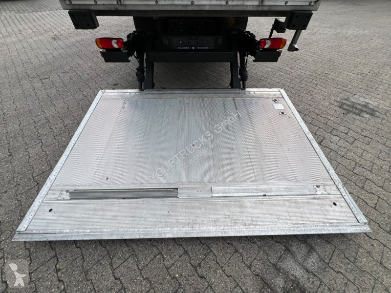 Teherautó Iveco ML120-210L E6 Thermo King Klima...