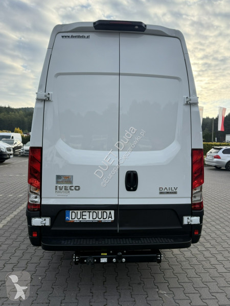 Camião Iveco 35S21