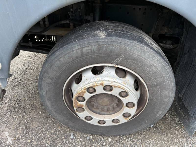 Camion MAN 26.400