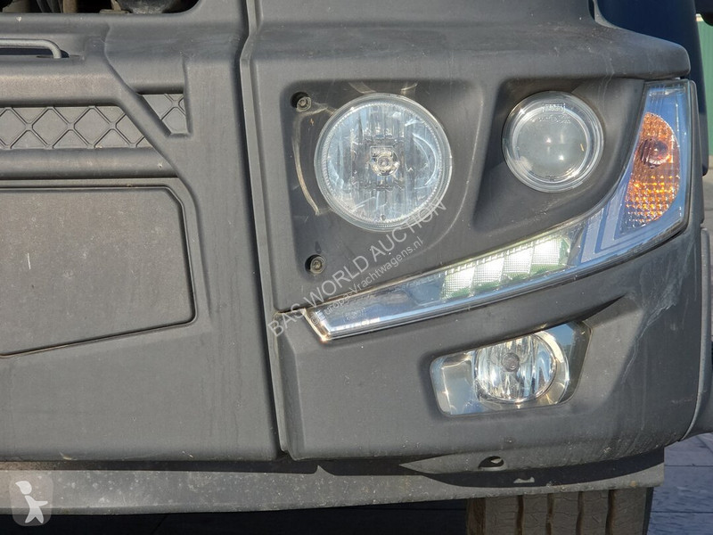 Камион Renault D D 240