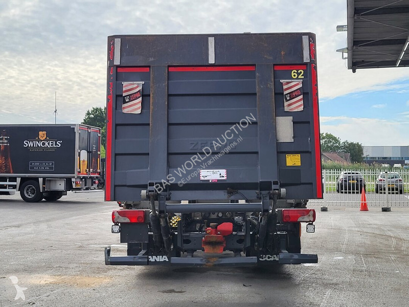 Camião Scania 520