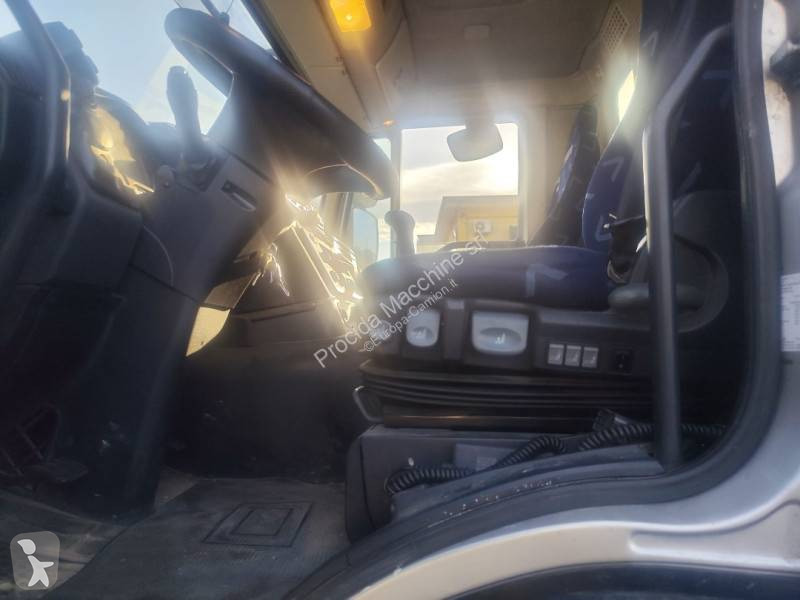 Camion Iveco 260 S 42