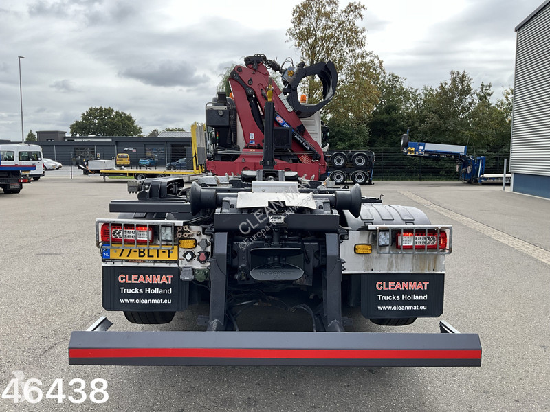 Volvo 460 8x4 Euro 6 HMF 19 Tonmeter Z-kraan truck