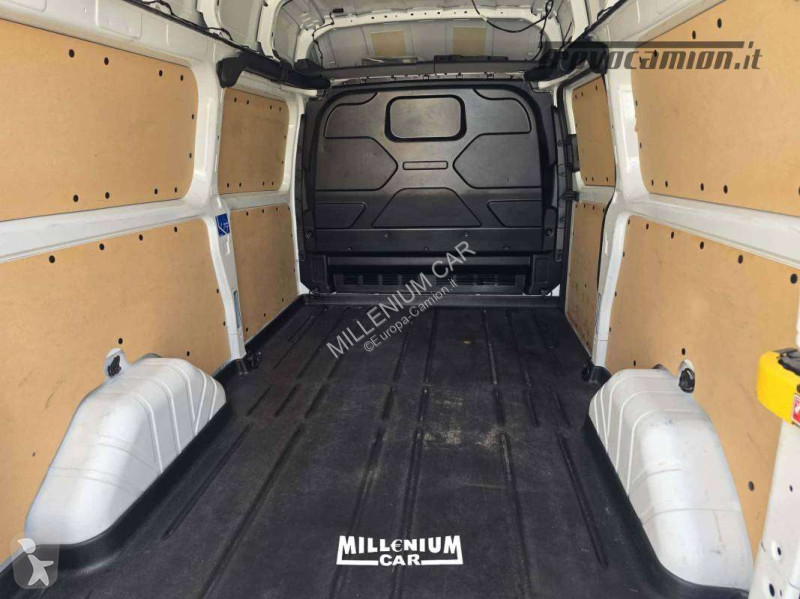 Camion Ford CUSTOM 2021 PASSO LUNGO TETTO ALTO