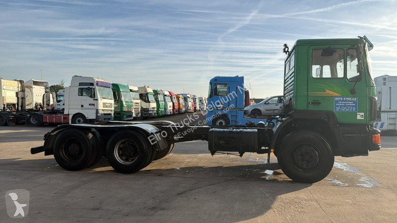 Camion MAN (MANUAL PUMP / POMPE MANUELLE /...
