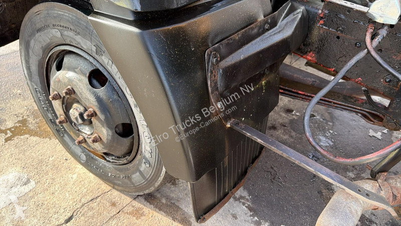 Camion Mercedes SK  (MANUAL PUMP / POMPE...