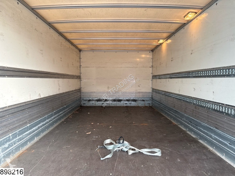 Грузовик Mercedes 1018 EURO 6, Palfinger