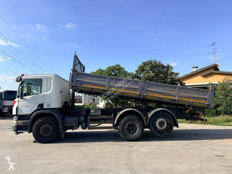 Camion Scania 320