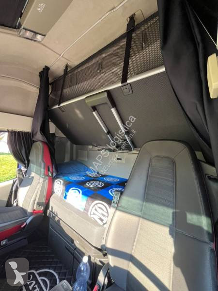 Lastbil Volvo 540 Globetrotter XL