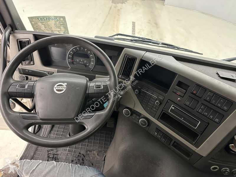 Lastbil Volvo 420 - 6x2