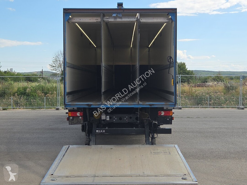 Camião Iveco 140E220