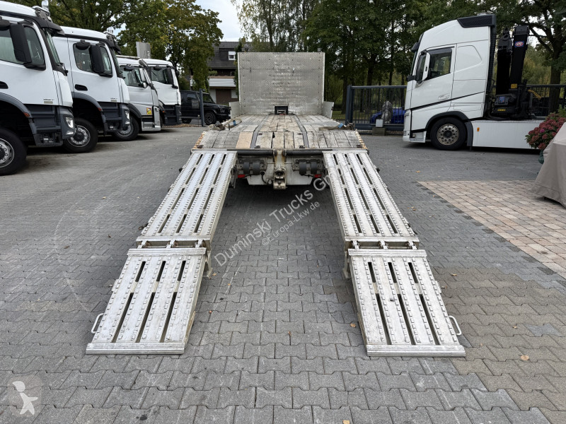 Lastbil Renault 300.18 Maschinentransporter