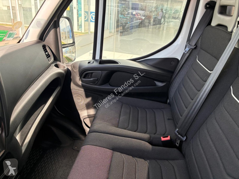 Camión Iveco  35C16H3.0