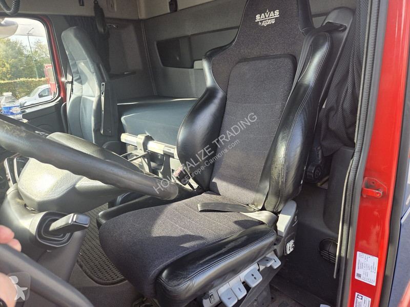 Camião Volvo 480 - 6x2 - E5