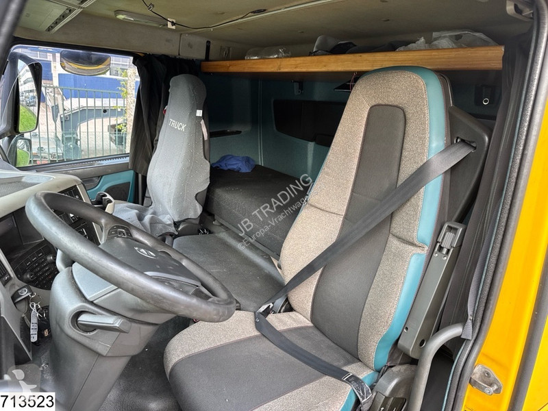 Camión Volvo 460 EURO 6, Kässbohrer, Combi,...